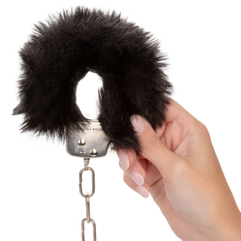 SE2651-65-3 Ultra Fluffy Furry Handcuffs Black